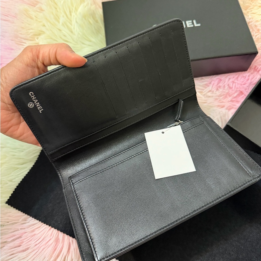 Channel Wallet - Picture 2 of 5